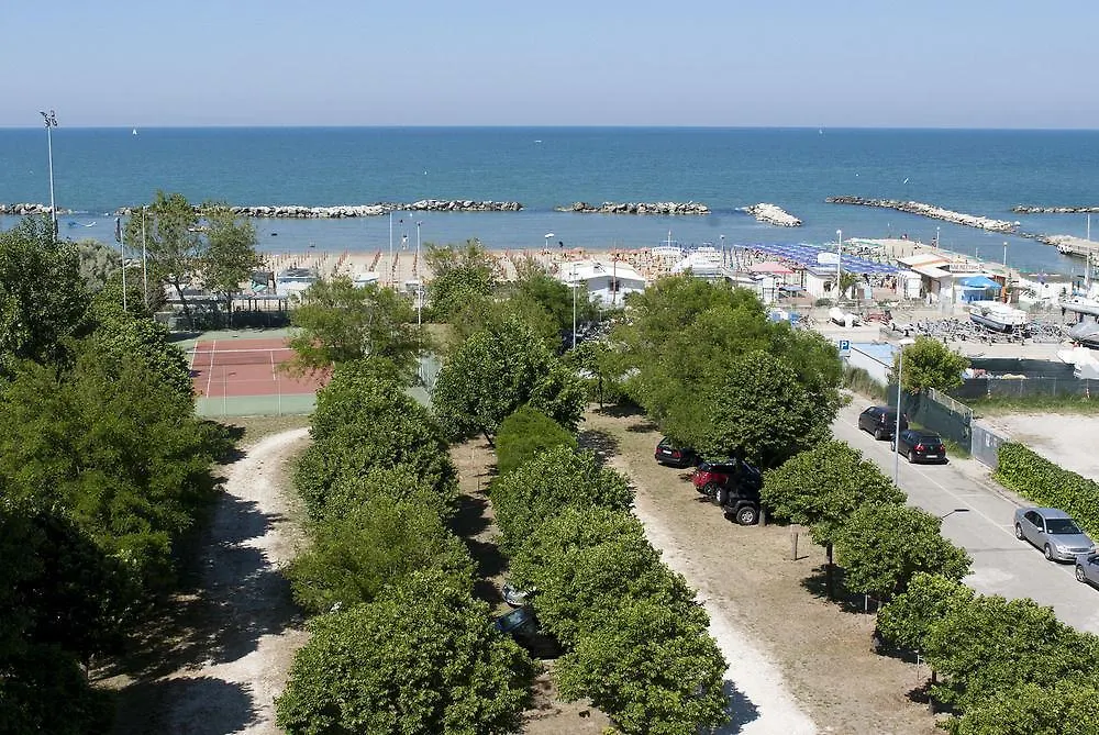 Hotel Cormoran Riccione 2*,